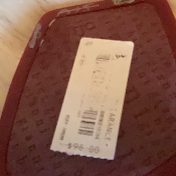 NWT- Gianni Bini Crushed Velvet Heels - Picture 6 of 6